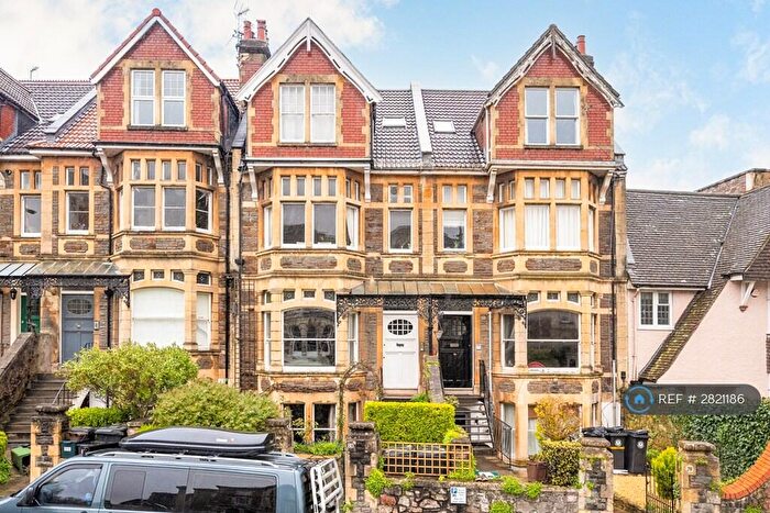 2 Bedroom Flat To Rent In Pembroke Road, Bristol, BS8