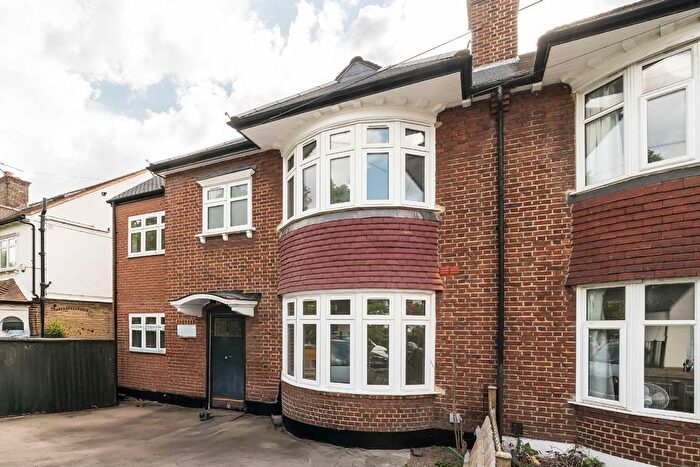 6 Bedroom Property To Rent In Upper Tooting Park, Balham, SW17