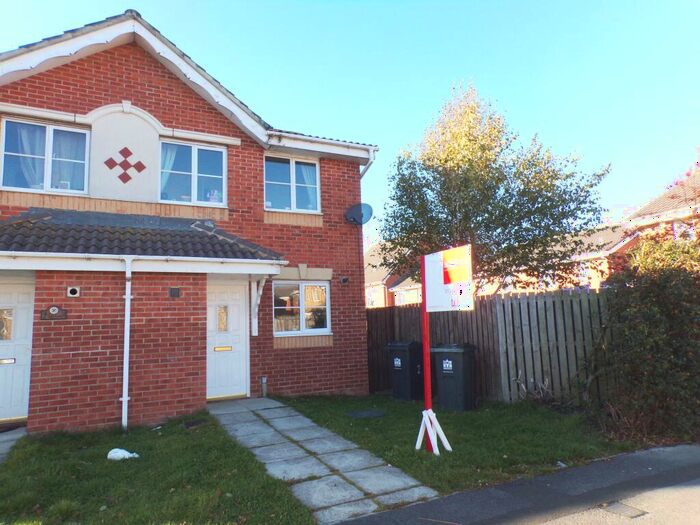 2 Bedroom End Of Terrace House To Rent In Blackmoor Close, Eastbourne - Darlington, DL1