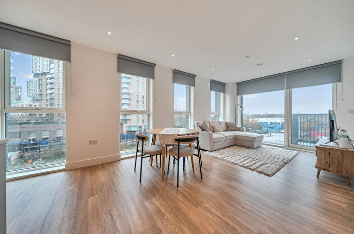 1 Bedroom Apartment For Sale In Henley Cross, Kidbrooke, Blackheath, London, SE3