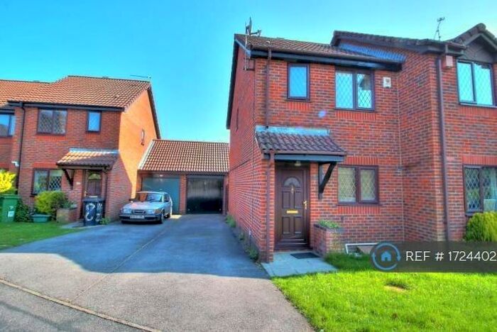 2 Bedroom Semi-Detached House To Rent In Balmoral Way, Basingstoke, RG22