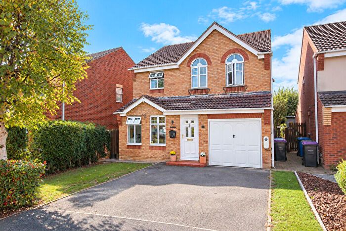 4 Bedroom Detached House For Sale In Warwick Close, Saxilby, LN1