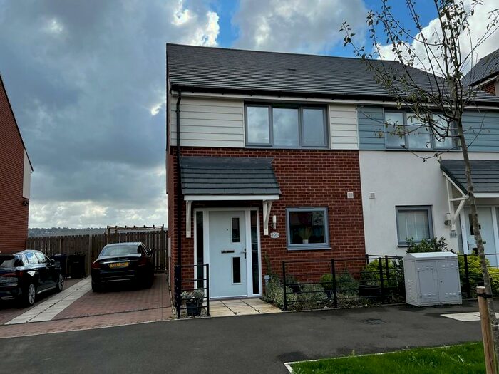 Houses for sale & to rent in NE15 6NE, Milford Road, Benwell And