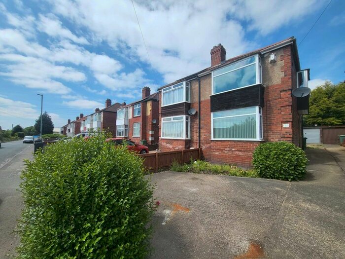 3 Bedroom Semi-Detached House To Rent In Leeds Old Road, Heckmondwike, WF16