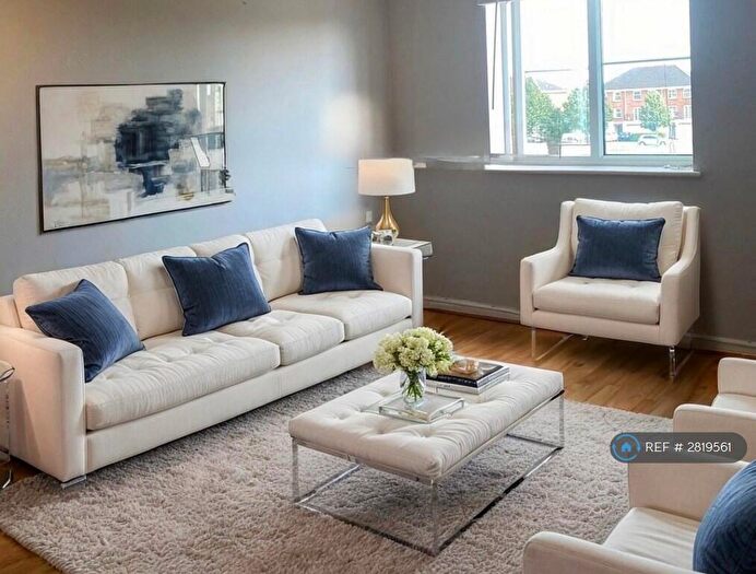 2 Bedroom Flat To Rent In Beaufort Square, Cardiff, CF24