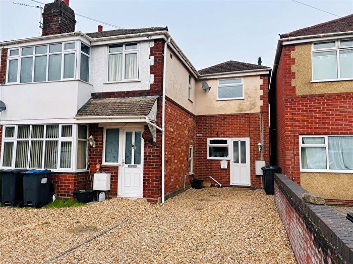 1 Bedroom End Of Terrace House For Sale In Woodstock Gardens, Melksham, SN12
