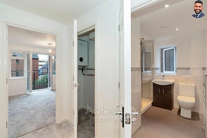 1 Bedroom Flat To Rent In John Street, The Elms, LU1