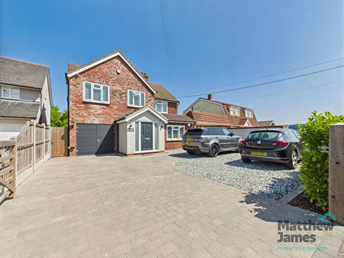 4 Bedroom Detached House To Rent In Steam Mill Road, Bradfield, CO11