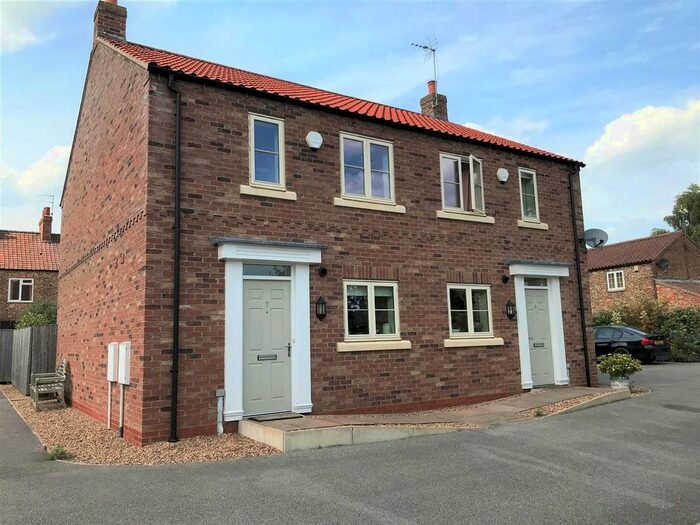 3 Bedroom Semi-Detached House To Rent In Joseph Hutchinson Place, Easingwold, York, YO61