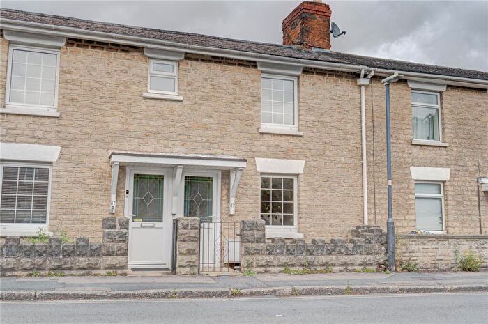 4 Bedroom Terraced House For Sale In Prospect Place, Old Town, Swindon, Wiltshire, SN1