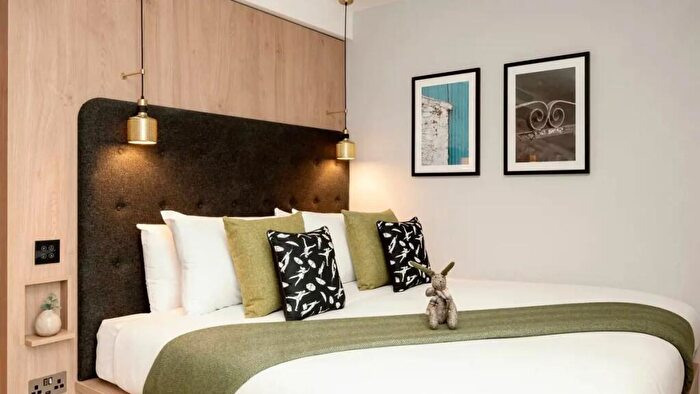 Studio To Rent In Luxury Studio Apartment Months Plus Stays, M1