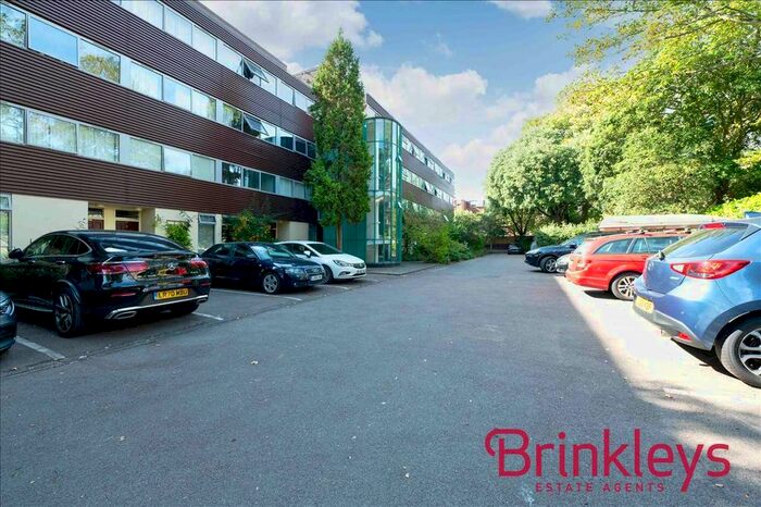 1 Bedroom Flat To Rent In Claudia Place, London, SW19