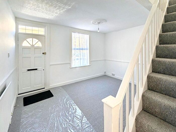 2 Bedroom Terraced House For Sale In Milton Avenue, Margate, CT9 - Photo 4