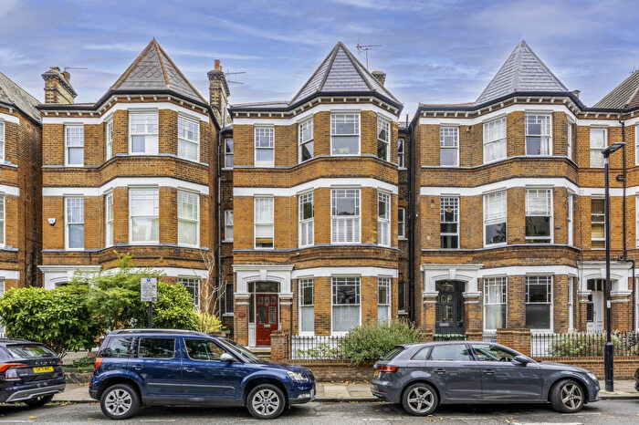 3 Bedroom Maisonette To Rent In Aberdeen Road, London, N5