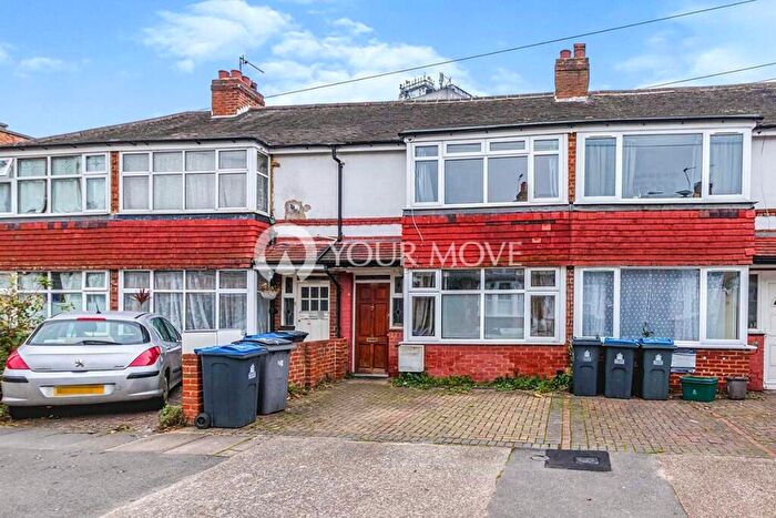 3 Bedroom Terraced House For Sale In The Bittoms, Kingston Upon Thames, Surrey, KT1