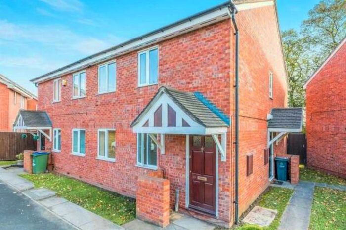 2 Bedroom Apartment To Rent In Ashtree Road, Tividale, Oldbury, West Midlands, B69