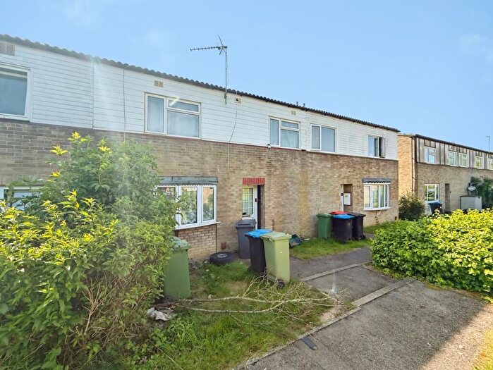 3 Bedroom Terraced House For Sale In White Alder, Stacey Bushes, Milton Keynes, MK12