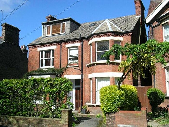 1 Bedroom Flat To Rent In Upper Lattimore Road, St. Albans, St. Albans, AL1