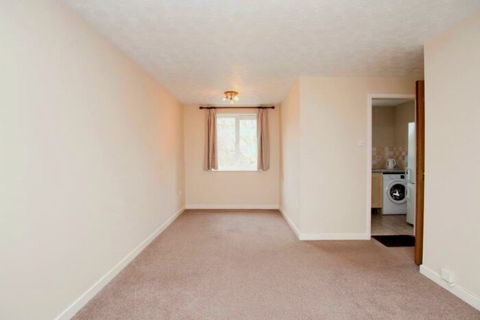 2 Bedroom Apartment To Rent In Somerset Street - City Centre, BS1