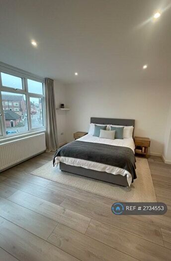 1 Bedroom Flat To Rent In Ewell Road, Surbiton, KT6