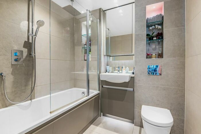 1 Bedroom Flat To Rent In Judde House, Duke Of Wellington Avenue, Royal Arsenal, SE18