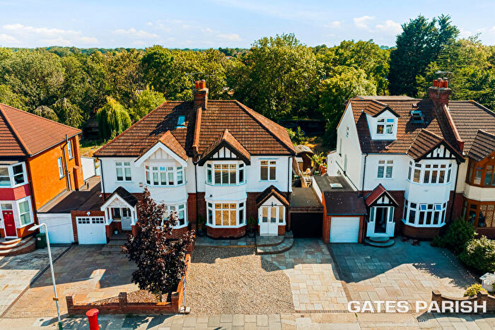3 Bedroom Semi-Detached House For Sale In Deyncourt Gardens, Upminster, RM14
