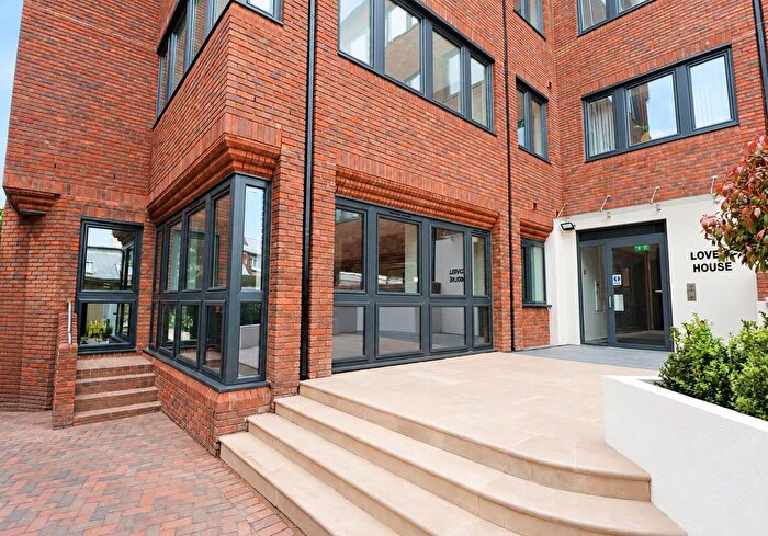 1 Bedroom Flat To Rent In Lovell House, Uxbridge, UB8