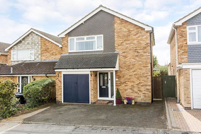 3 Bedroom Detached House For Sale In Penclose Road, Fleckney, LE8