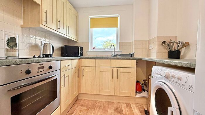 1 Bedroom End Of Terrace House For Sale In Hilton Crescent, Inverness, IV2