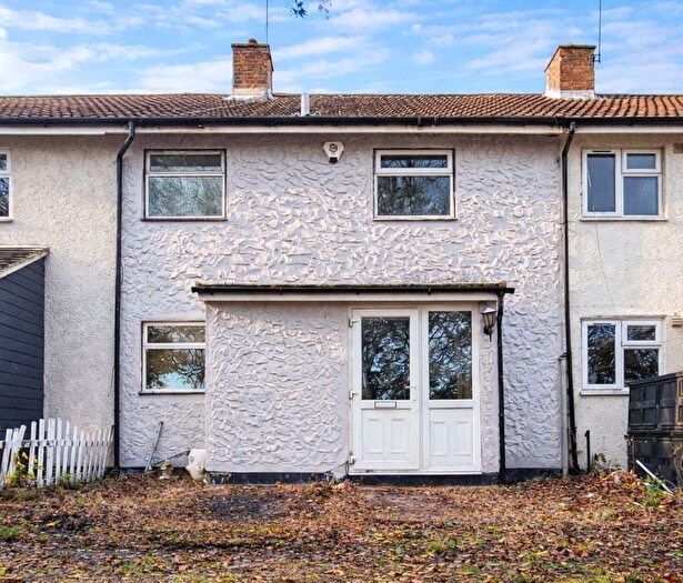 3 Bedroom Terraced House For Sale In Beeleigh West, Basildon, SS14