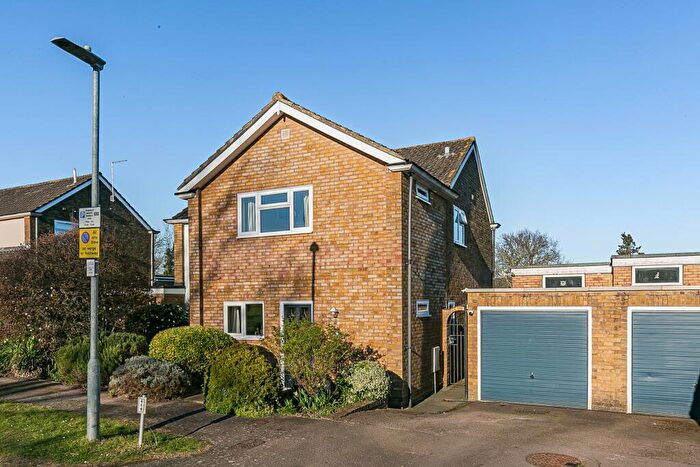 4 Bedroom Detached House For Sale In Sycamore Avenue, Hatfield, AL10