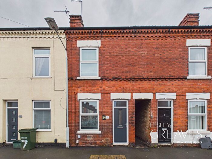 3 Bedroom Terraced House For Sale In Meadow Cottages, Netherfield, Nottingham, NG4