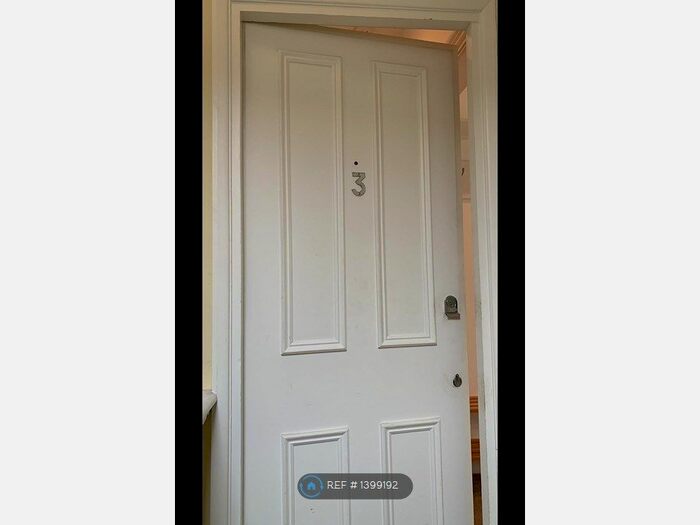 1 Bedroom Flat To Rent In York Road, Guildford, GU1