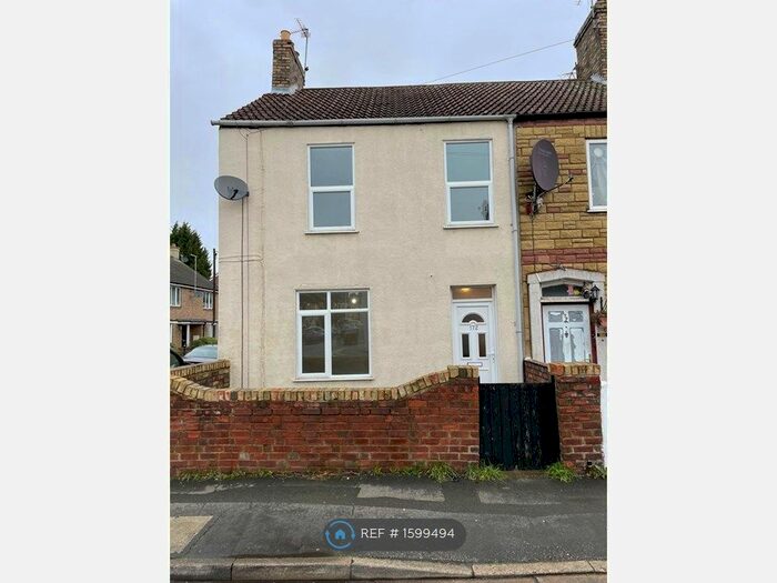 2 Bedroom End Of Terrace House To Rent In Queens Walk, Peterborough, PE2