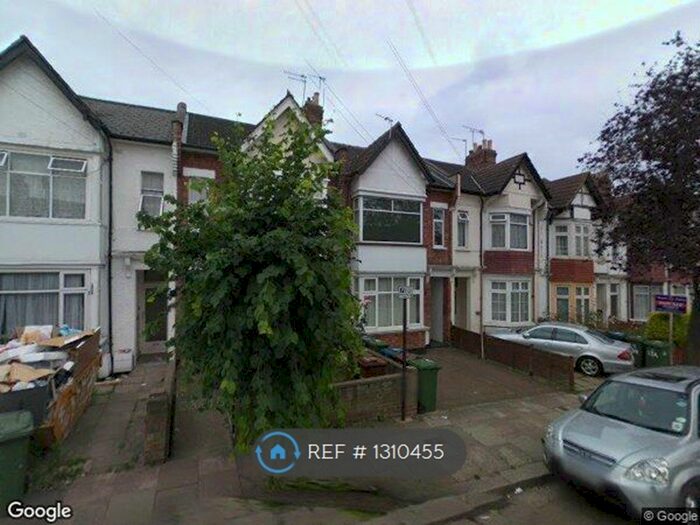 3 Bedroom Maisonette To Rent In Eastcote Rd, South Harrow HA2