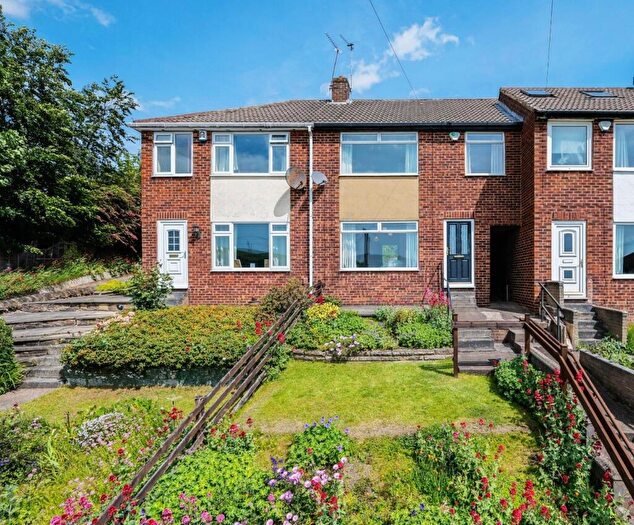 3 Bedroom Terraced House For Sale In Kellett Crescent, Leeds, West Yorkshire, LS12