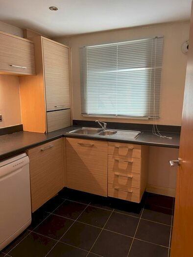 4 Bedroom Terraced House To Rent In Draper Close, Grays, RM20