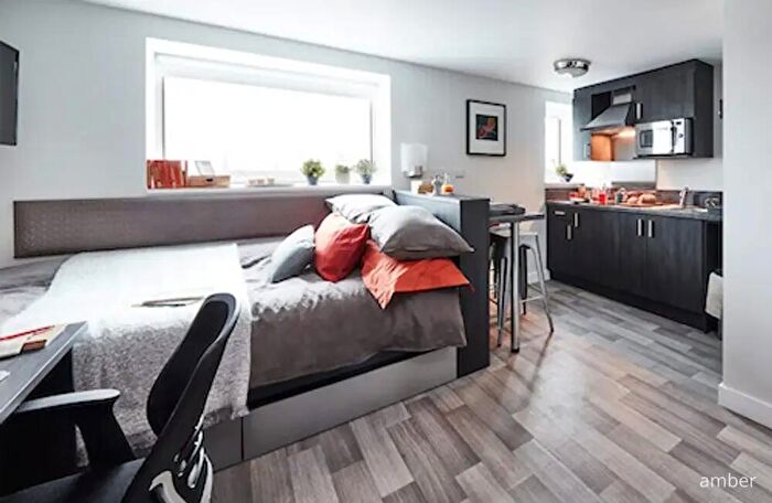 Apartment To Rent In Tower - Collegiate Uk Student Accommodation Bristol, BS1