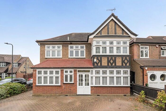 5 Bedroom Detached House For Sale In Briar Road, Kenton, HA3