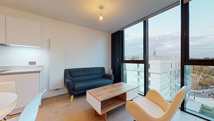 1 Bedroom Flat To Rent In Highgate Hill, London, N19