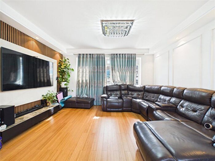 5 Bedroom Semi Detached House For Sale In Longway Avenue, Bristol, BS14