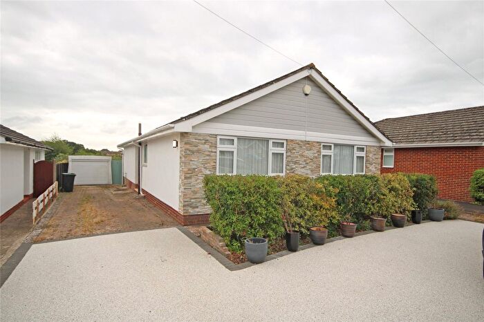2 Bedroom Bungalow For Sale In Roebuck Close, New Milton, Hampshire, BH25