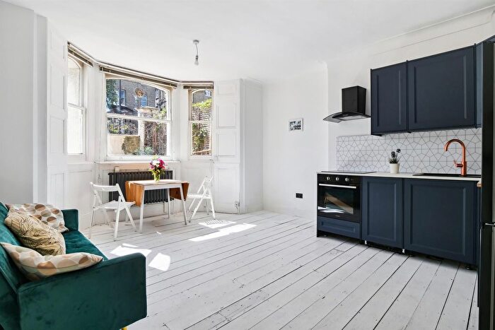 2 Bedroom Flat To Rent In Lordship Park, Stoke Newington, N16