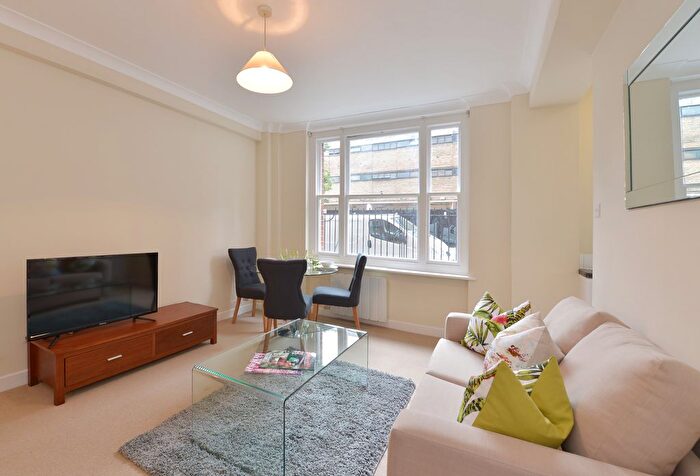 1 Bedroom Flat To Rent In Hill Street, London, W1J