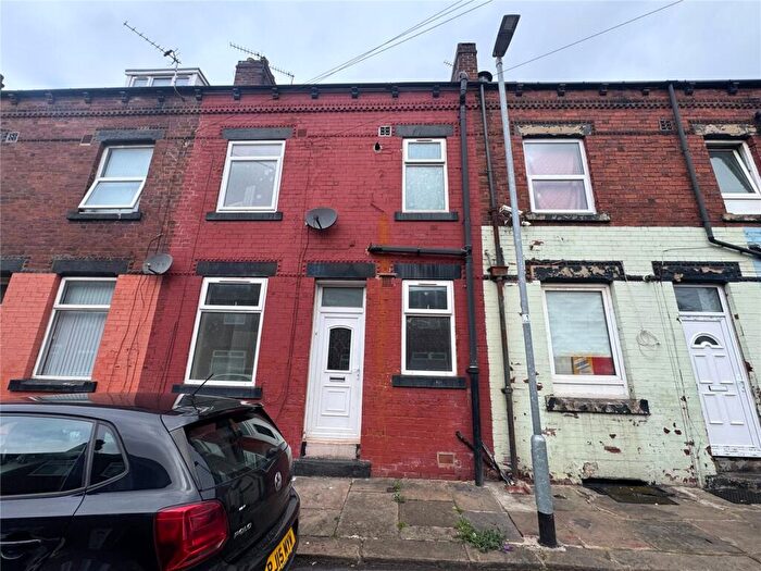 2 Bedroom Terraced House To Rent In Clark Road, Leeds, LS9