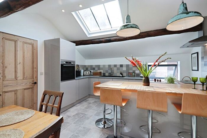 3 Bedroom Flat For Sale In Bank Street, Sheffield, South Yorkshire, S1