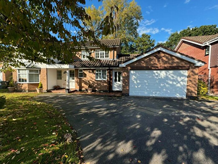 5 Bedroom Detached House To Rent In Welcombe Grove, Solihull, West Midlands, B91