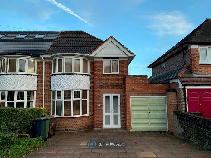 3 Bedroom Semi-Detached House To Rent In Butler Road, Solihull, B92