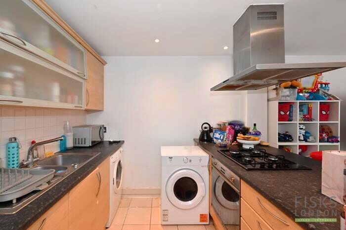 1 Bedroom Apartment For Sale In Westferry Road, London, E14