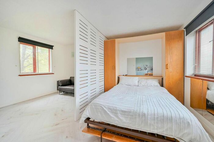 Studio To Rent In Ealing Road, Brentford, TW8